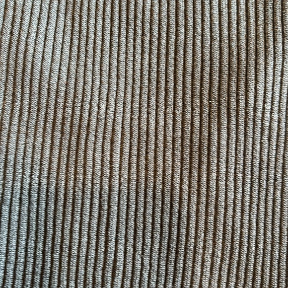 Cherryboom brand black ribbed skirt. Size medium - Picture 5 of 5